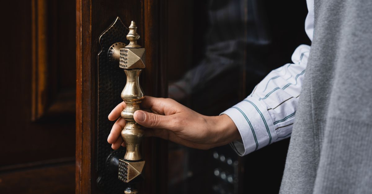 locksmith unlocking front door — Quantum Guard Mississauga Security