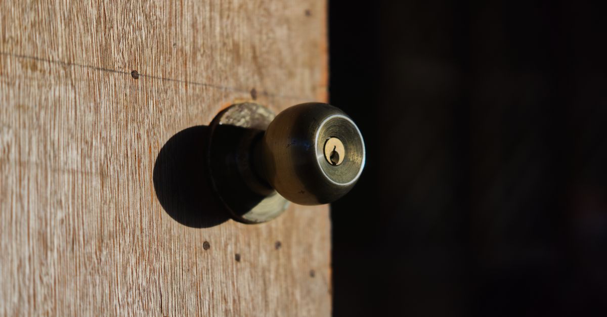 locksmith service technician — Quantum Guard Mississauga Security