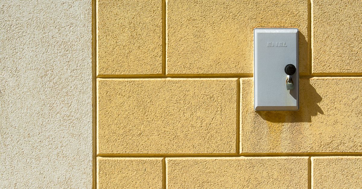 Keyless entry for renters: smart locks that don't require drilling — Quantum Guard Mississauga Security